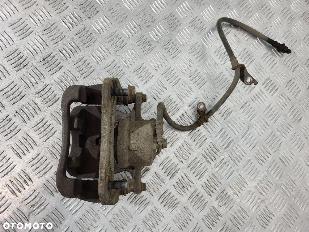 Toyota Rav4 III Zacisk Hamulcowy Lewy Prawy Przód - 6