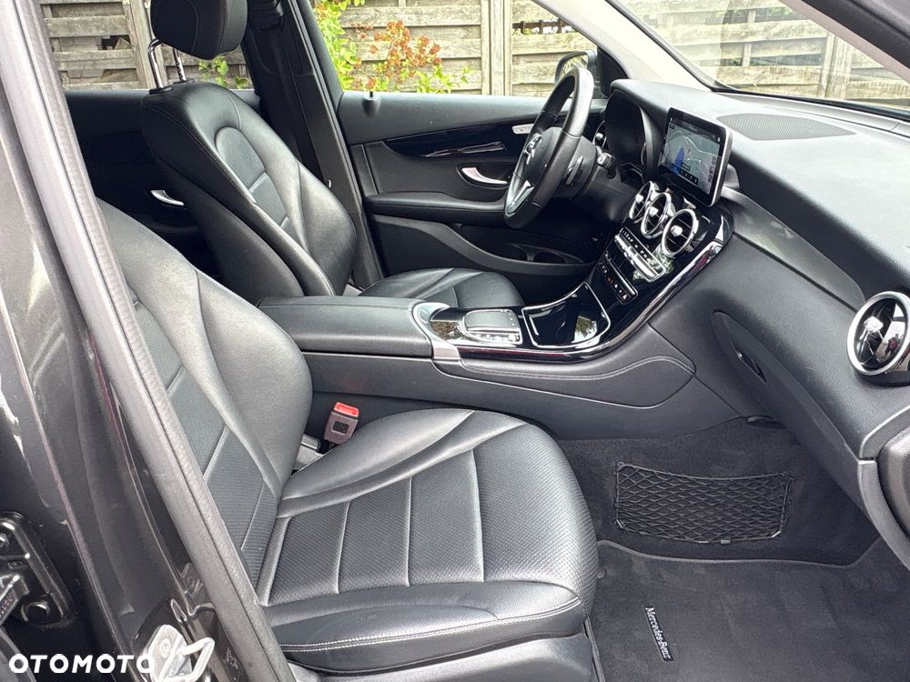 Mercedes-Benz GLC 200 d Business Edition - 16