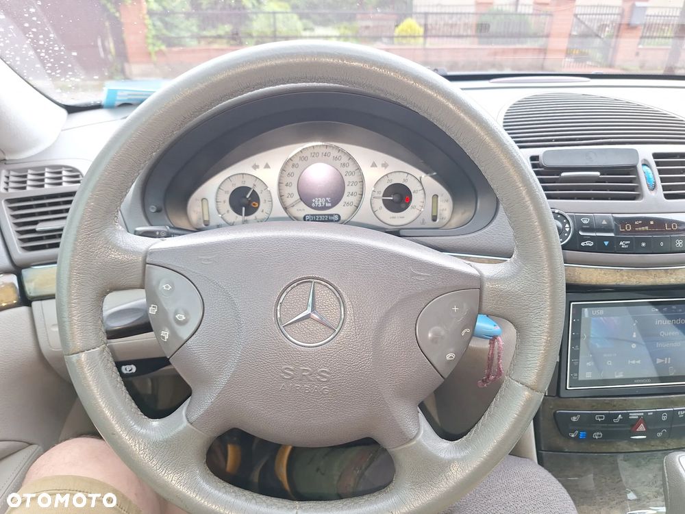 Mercedes-Benz Klasa E 320 CDI T Avantgarde - 15