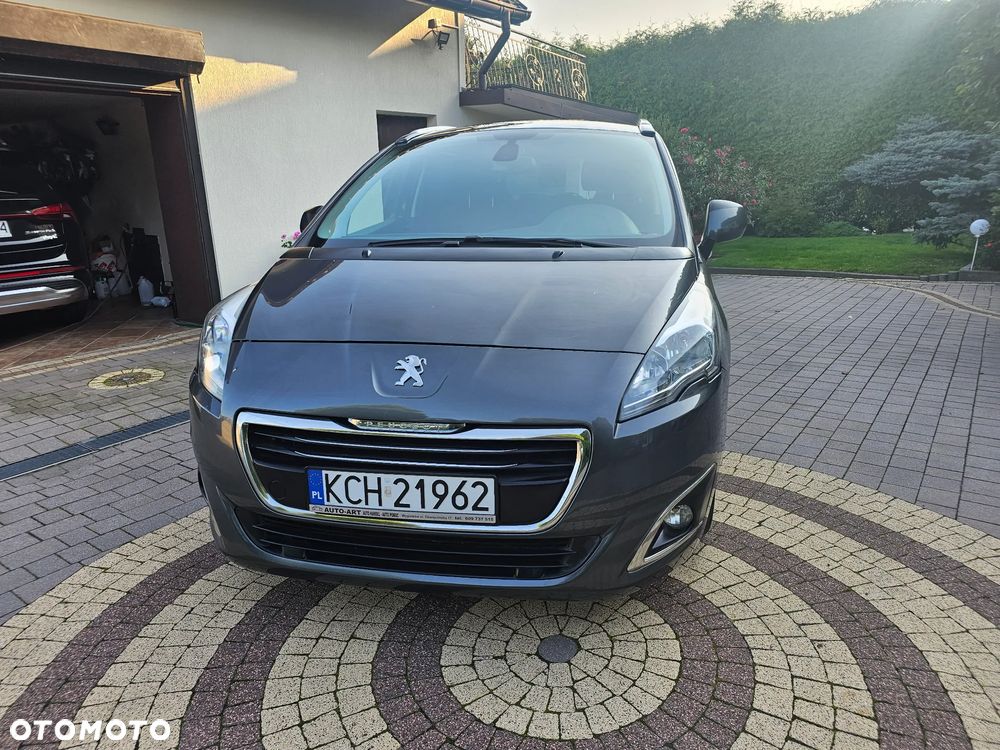 Peugeot 5008 - 10