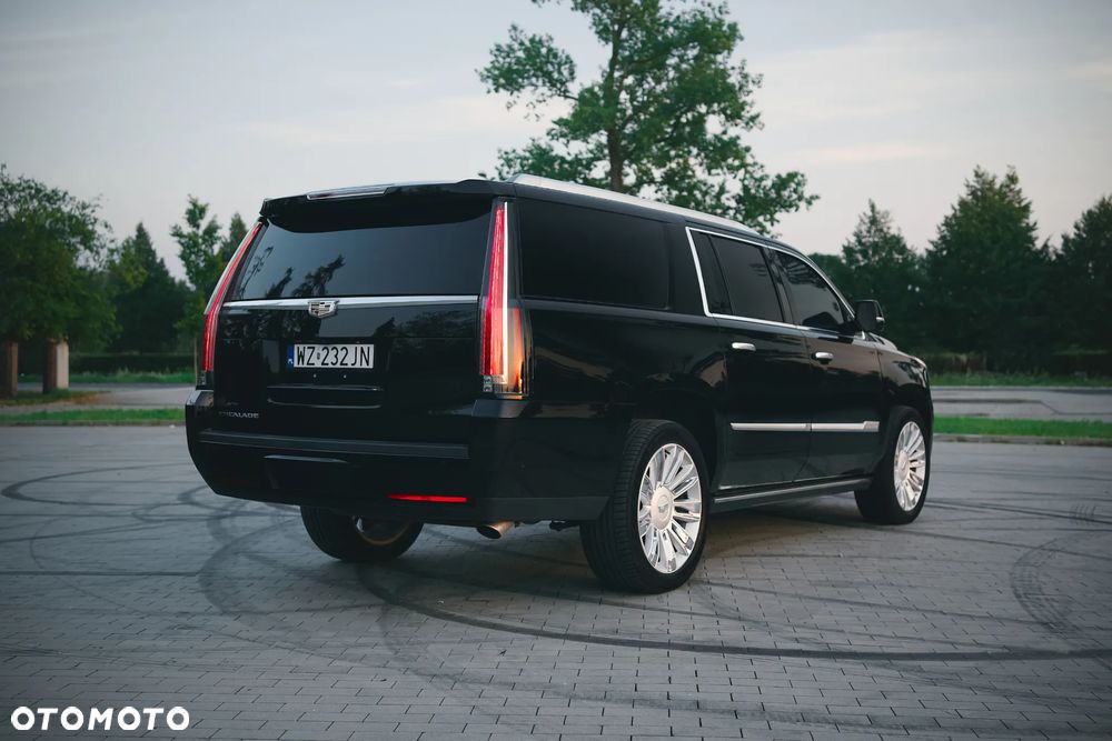 Cadillac Escalade - 13