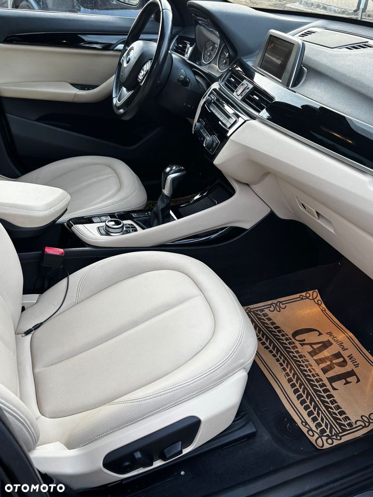 BMW X1 xDrive28i - 16