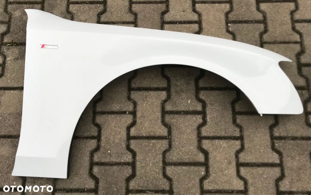 Audi A4 B8 8K Lift błotnik prawy LS9R - 1