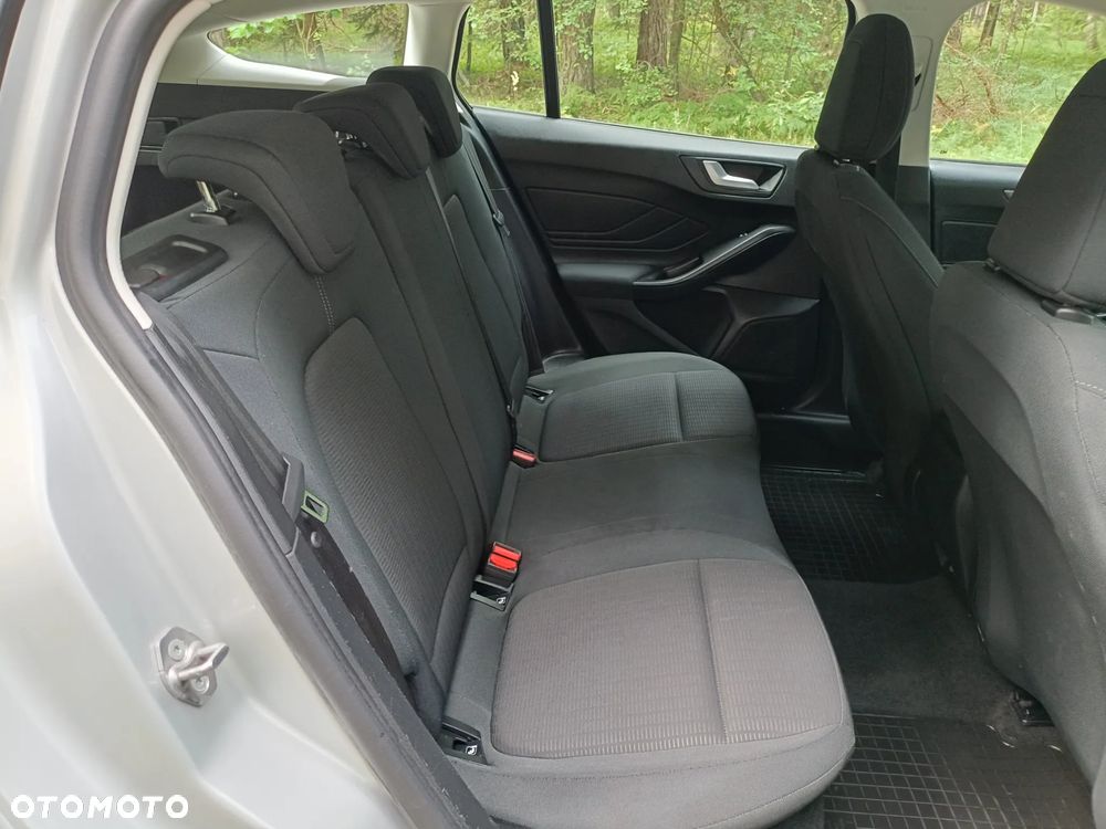 Ford Focus 1.5 EcoBlue Active - 12