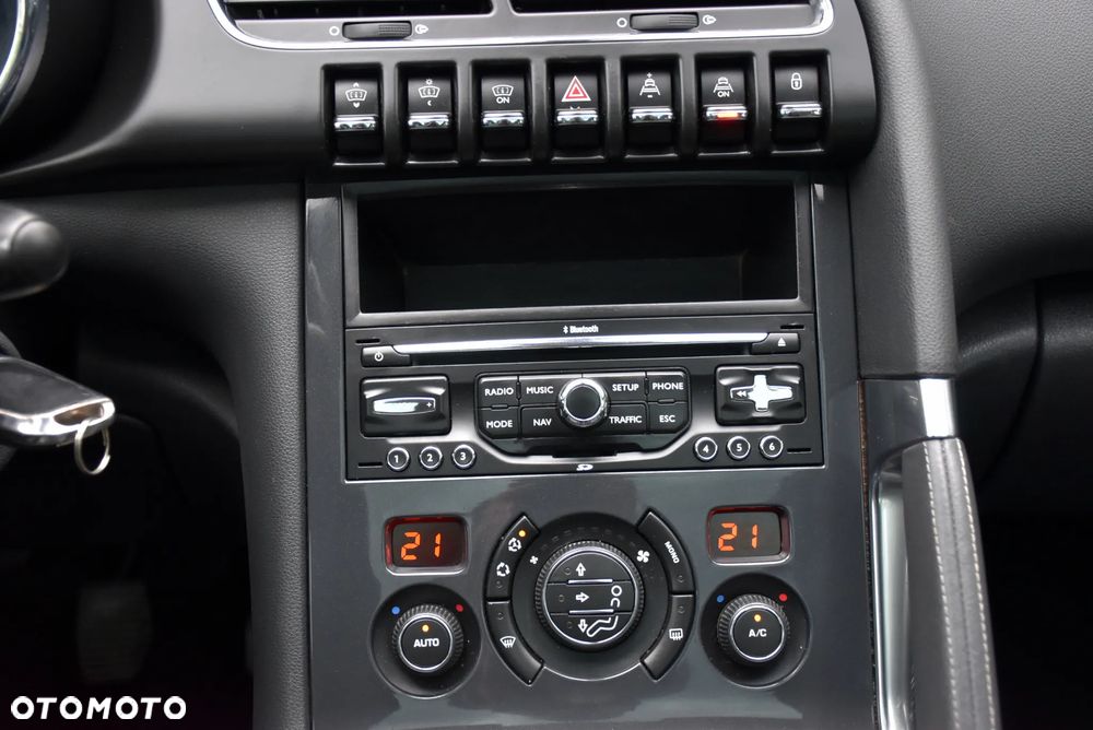 Peugeot 3008 HDi 150 Allure - 29