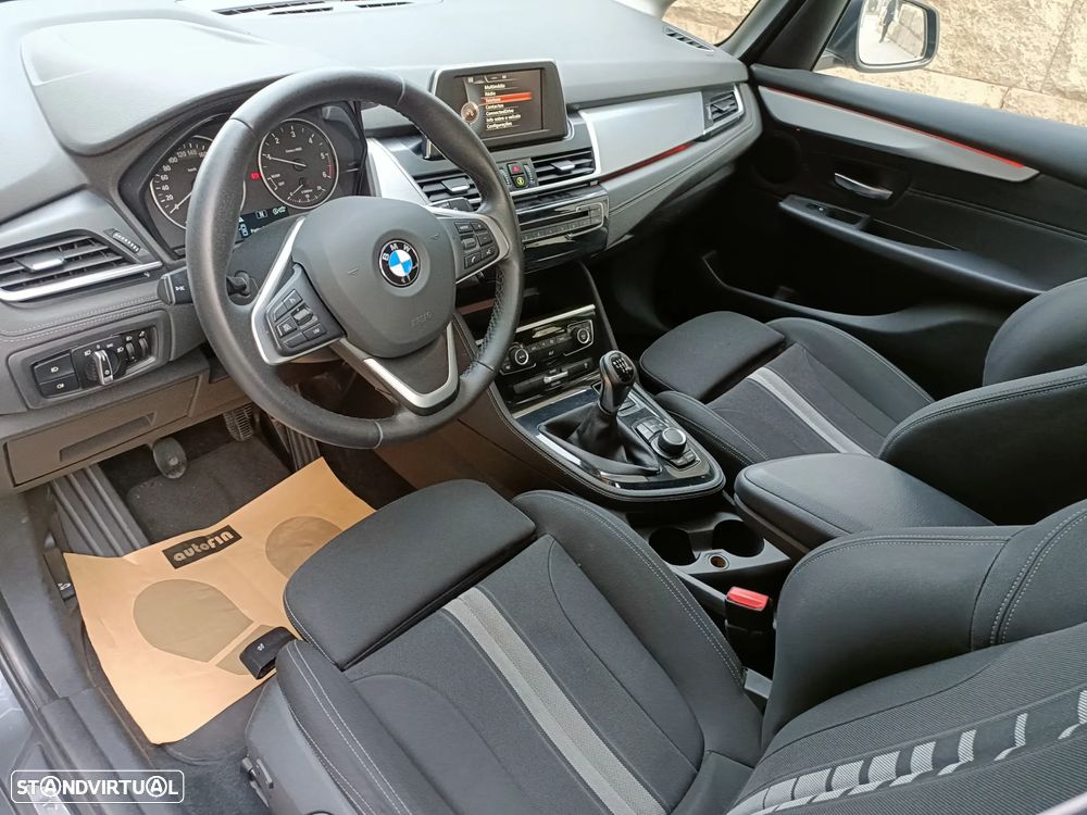 BMW 216 Active Tourer d Line Sport - 9