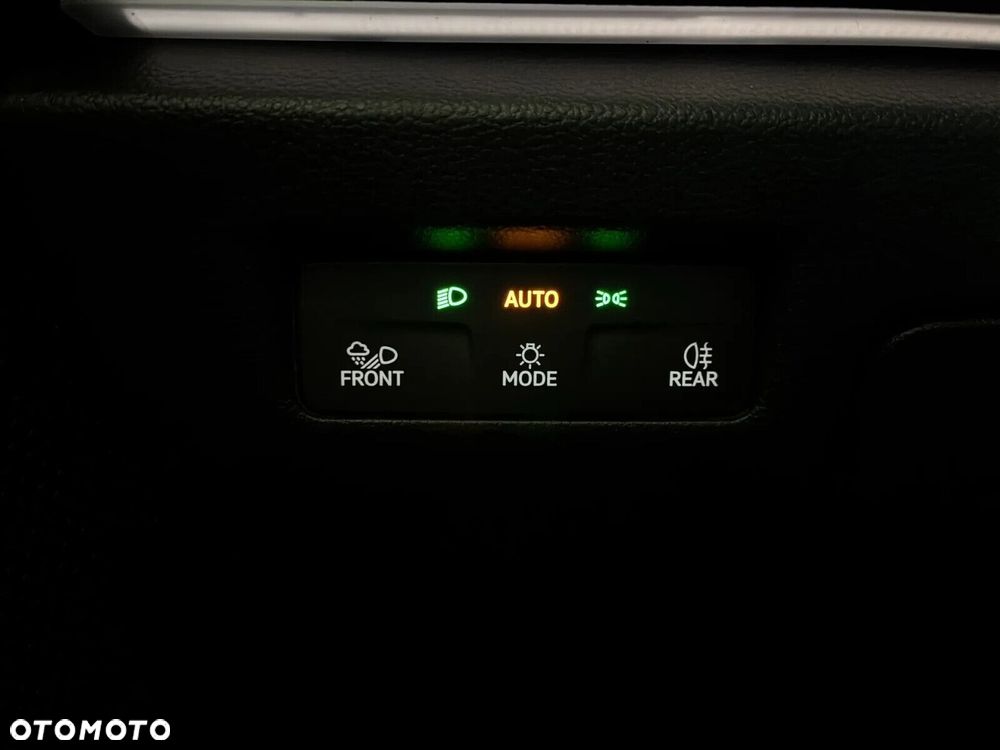 Volkswagen Passat Variant - 24