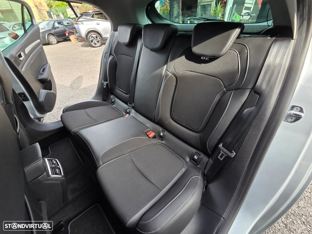 Renault Mégane BLUE dCi 115 INTENS - 4