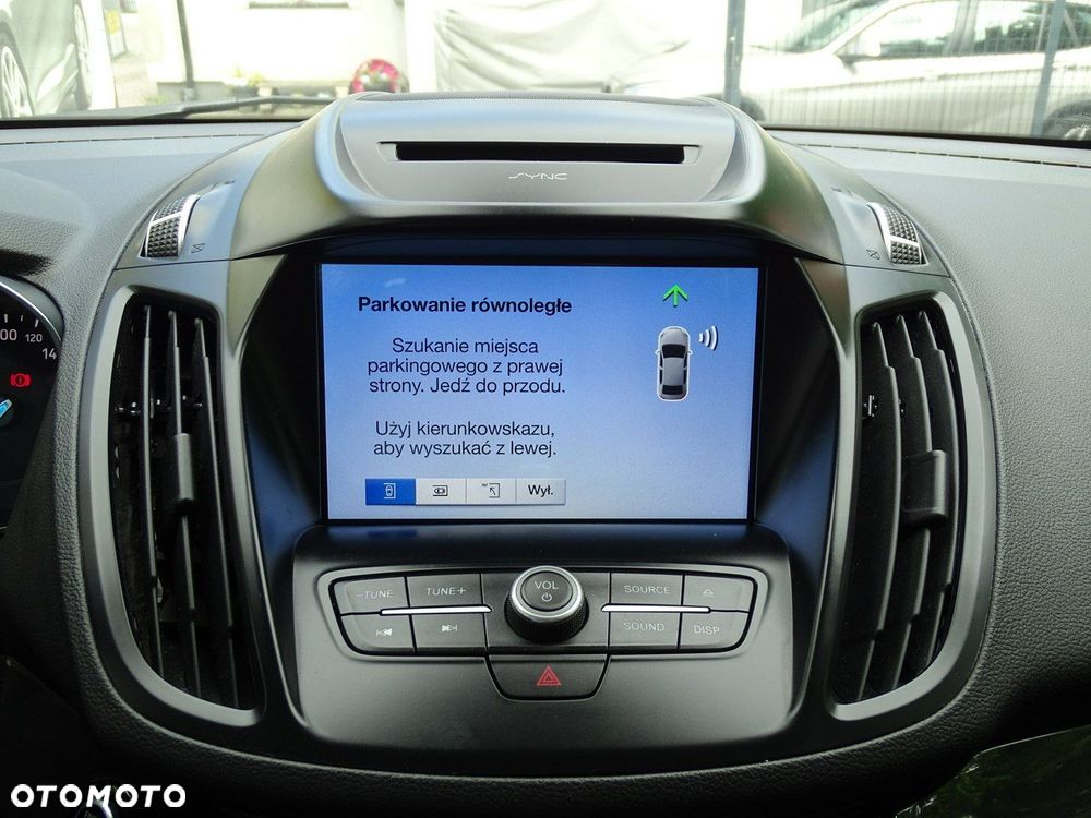 Ford Kuga - 25