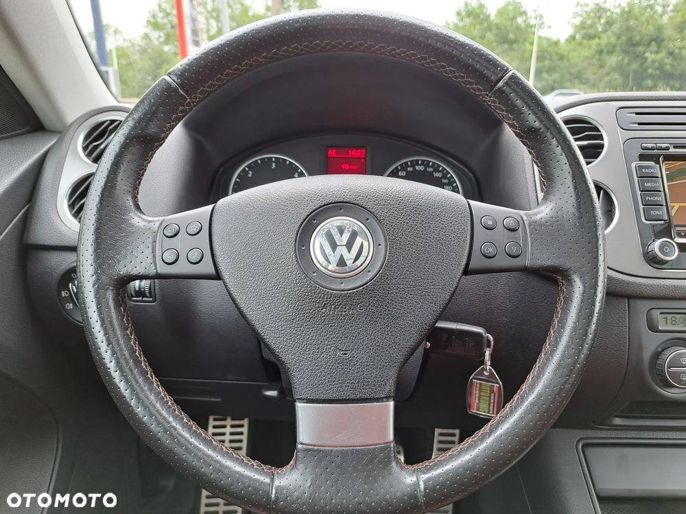 Volkswagen Tiguan - 27