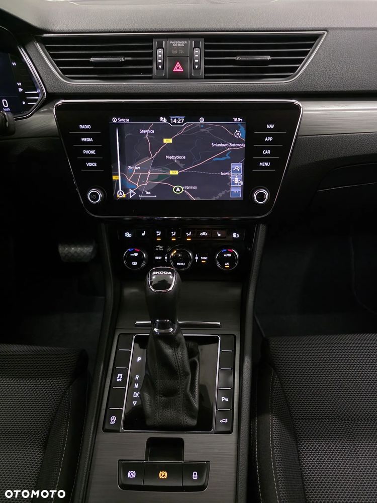 Skoda Superb 2.0 TDI SCR Style DSG - 9