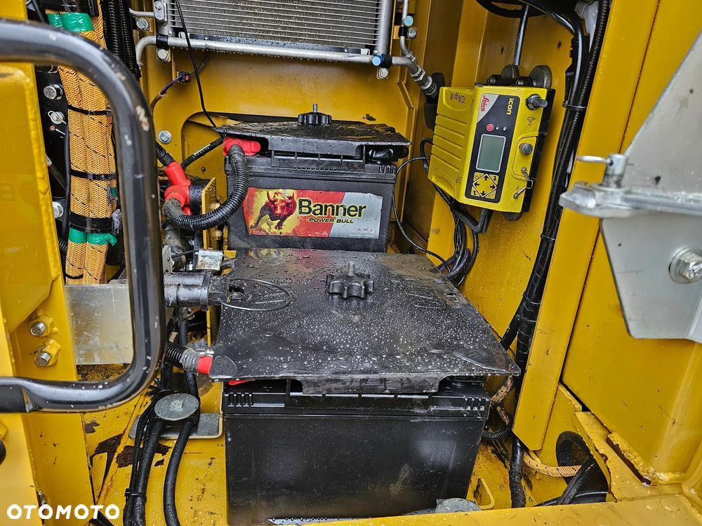 Caterpillar 330 FL - 19