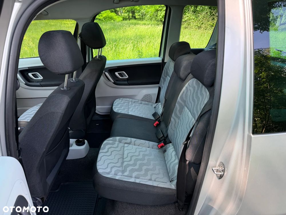 Skoda Roomster 1.6 16V Comfort PLUS EDITION - 18