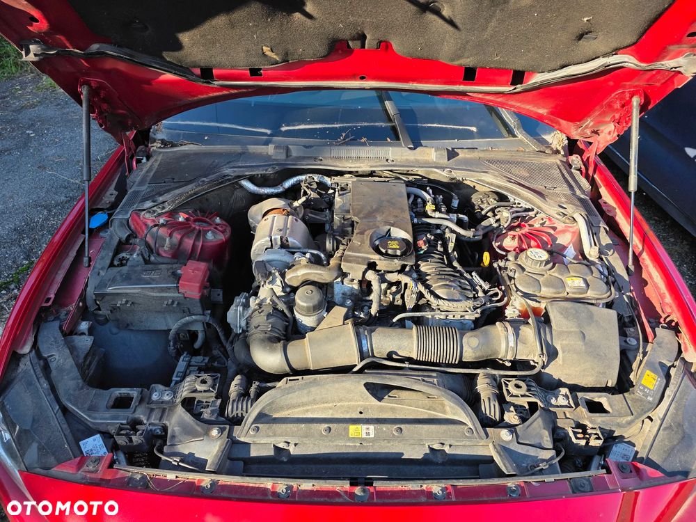 Jaguar XE E-Performance Prestige - 13