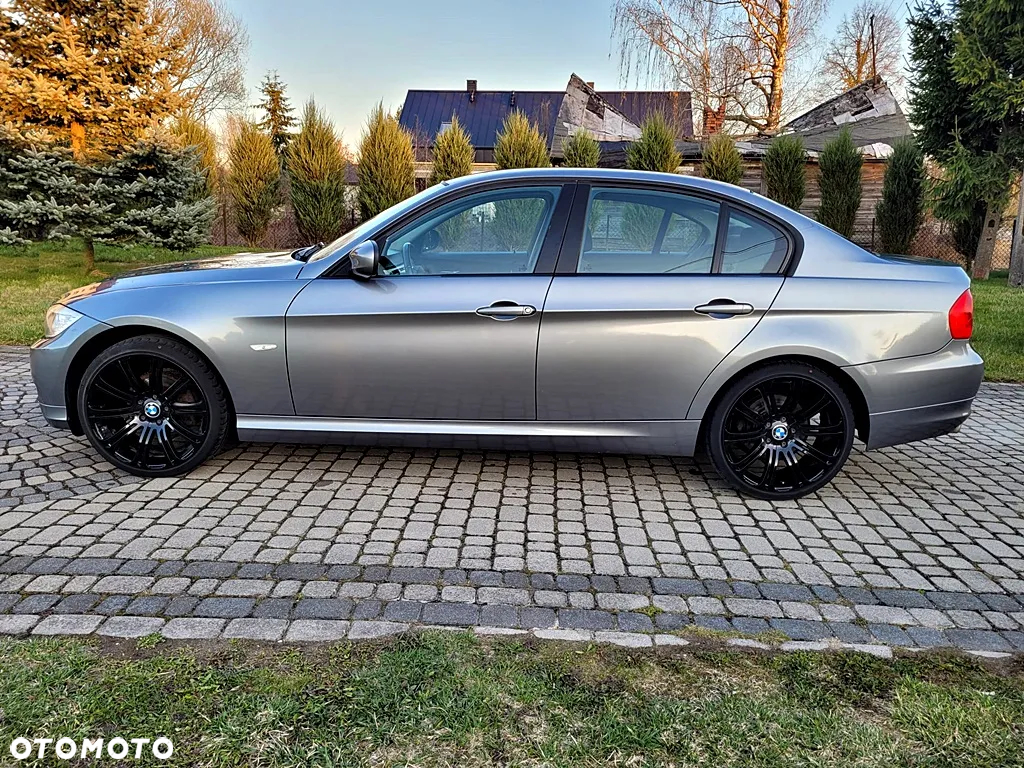 BMW Seria 3 320i - 6