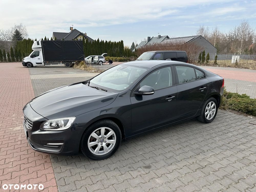 Volvo S60 D3 Geartronic Kinetic - 1