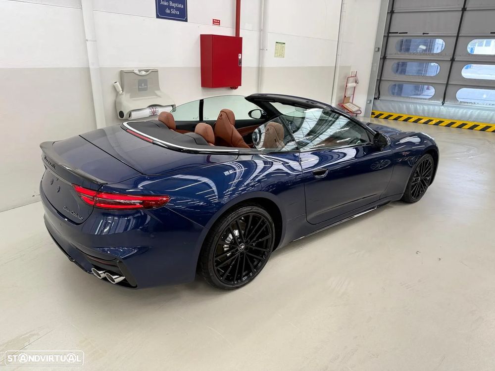 Maserati Grancabrio 3.0 V6 Trofeo - 6