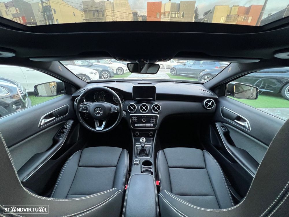 Mercedes-Benz A 180 d AMG Line - 13