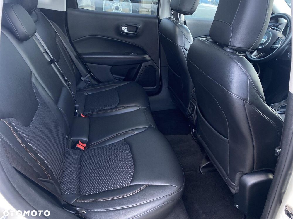 Jeep Compass 1.4 TMair Limited 4WD S&S - 24