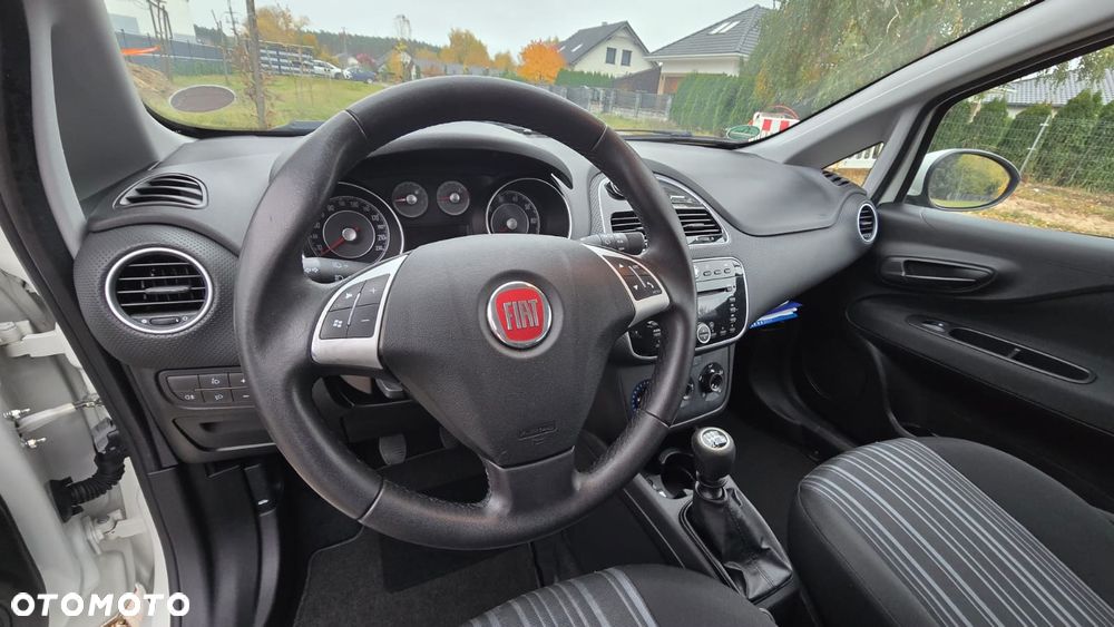 Fiat Punto 1.2 Fresh - 12