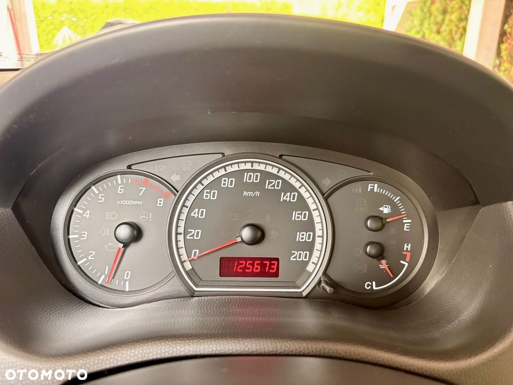 Suzuki Swift - 12
