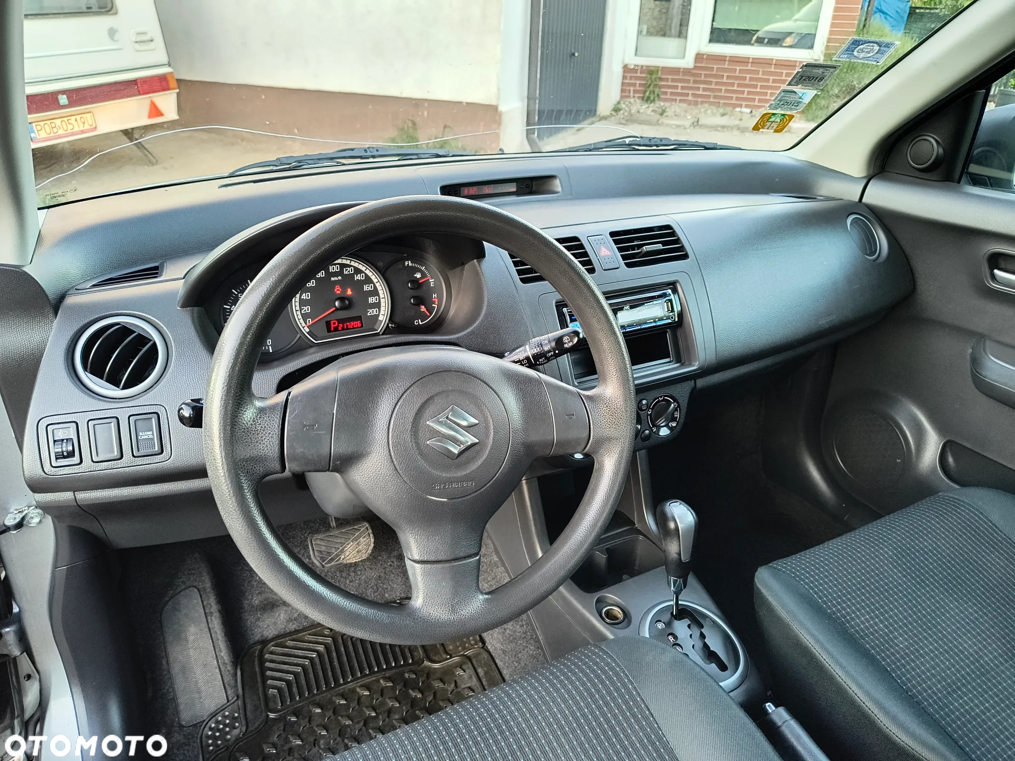 Suzuki Swift - 30