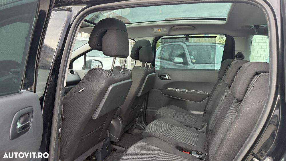 Peugeot 5008 - 9