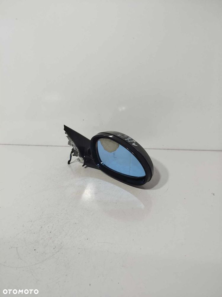 LUSTERKO PRAWE BMW 3 E90 E91 05-11 A22/7 - 3