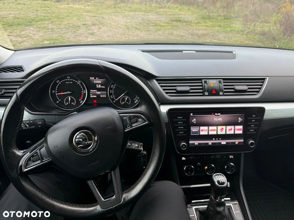 Skoda Superb 1.6 TDI Ambition - 7