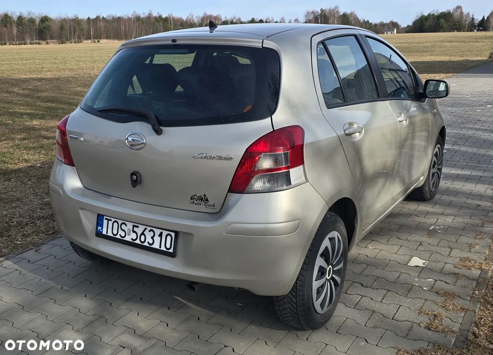 Daihatsu Charade - 5