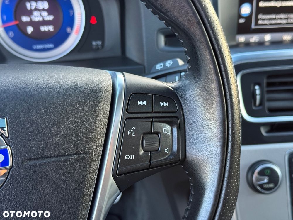 Volvo V60 T6 AWD Geartronic RDesign - 20