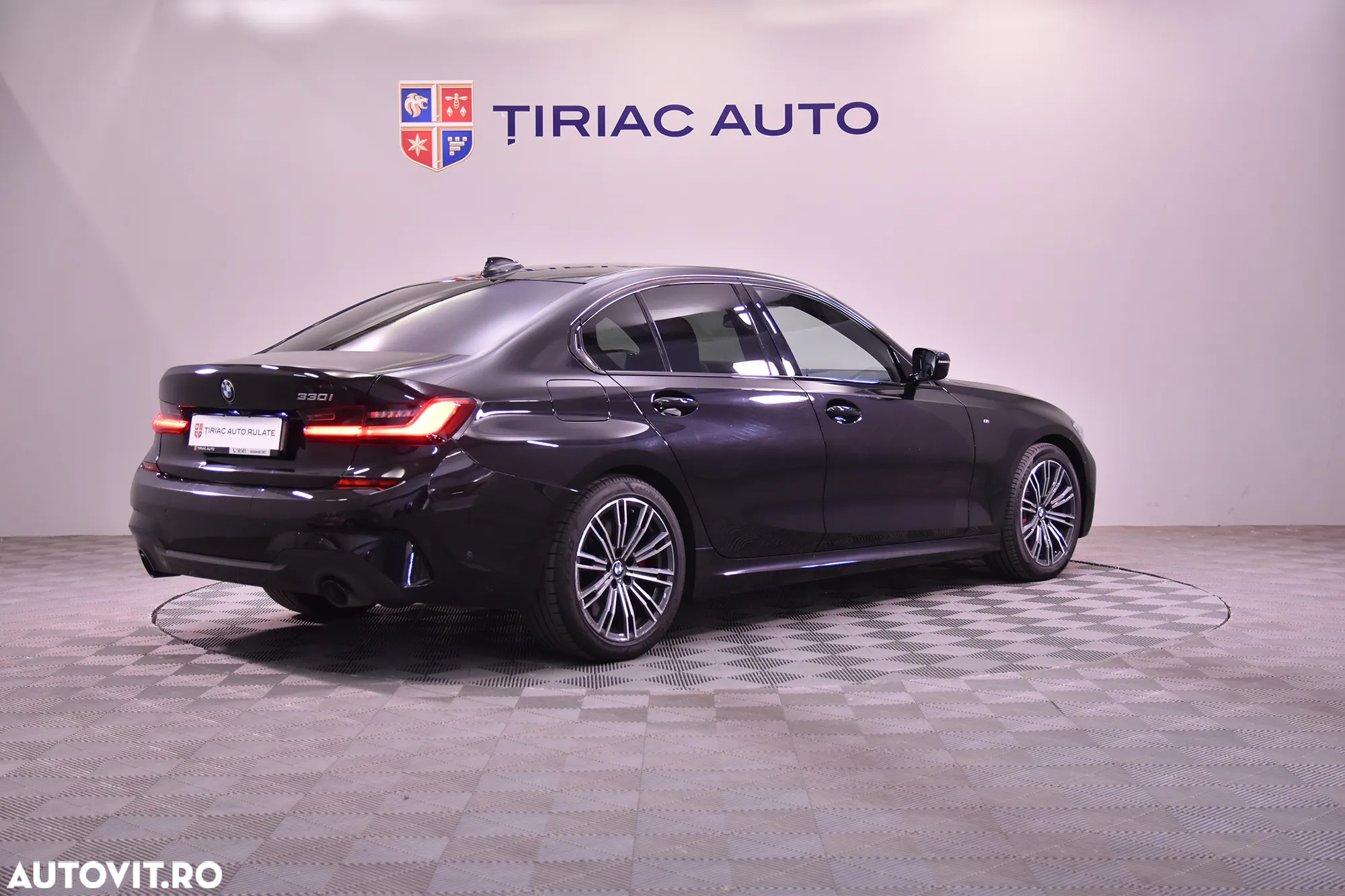 BMW Seria 3 330i AT M Sport - 5