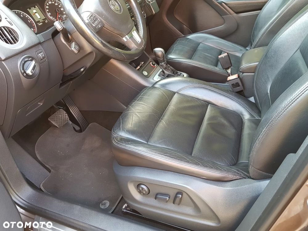 Volkswagen Tiguan 2.0 TDI DPF 4Motion BlueMotion Technology DSG Exclusive - 28