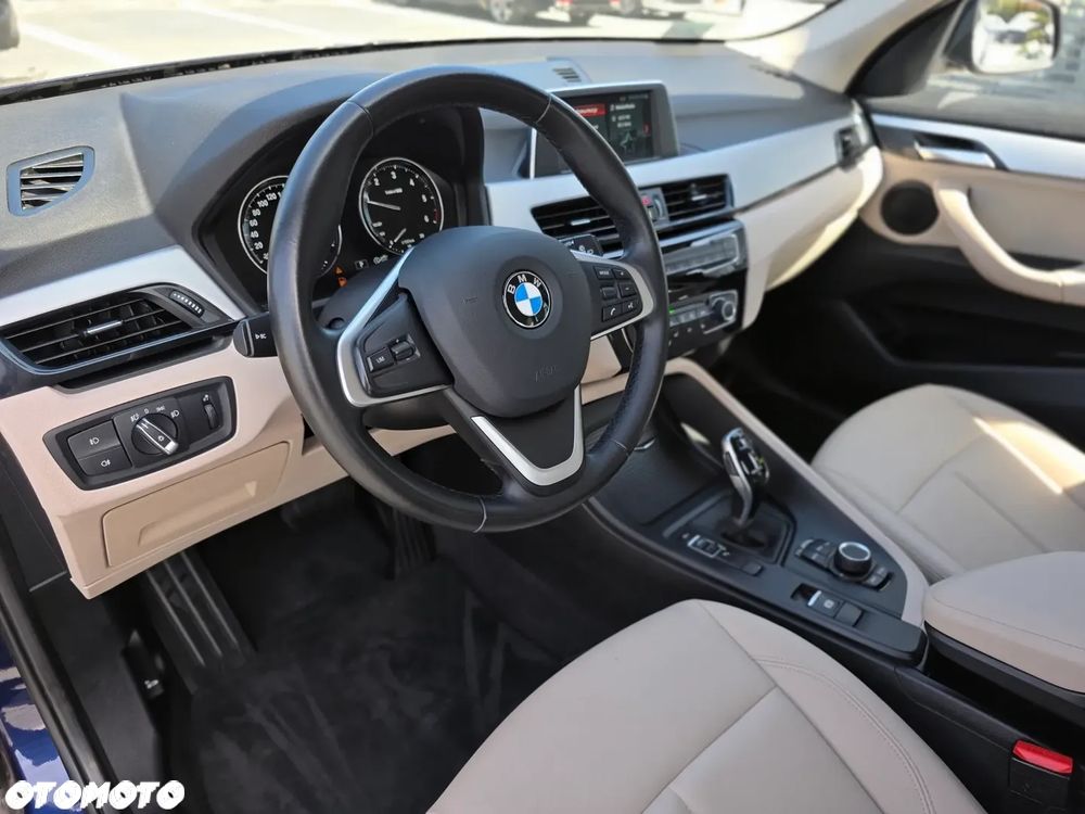BMW X1 sDrive16d xLine - 35
