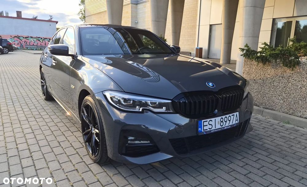 BMW Seria 3 330e PHEV xDrive M Sport sport - 3