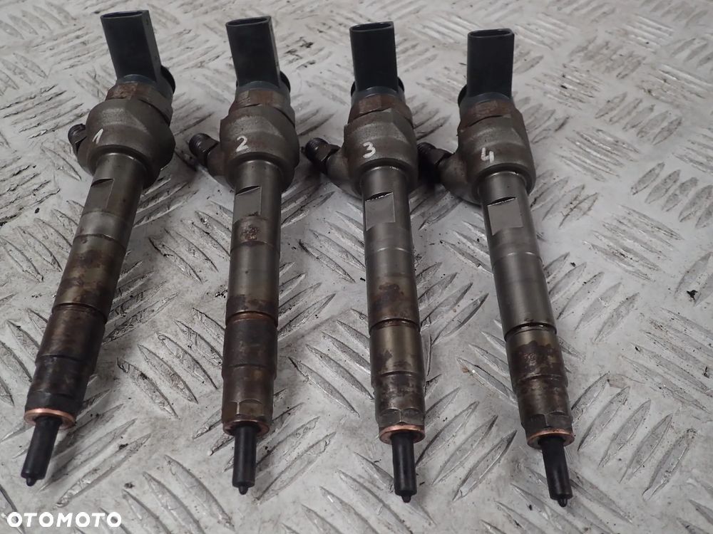BMW E81 X1 E87 E90 E91 N47 2,0D WTRYSK 779844604 0445118289 - 2