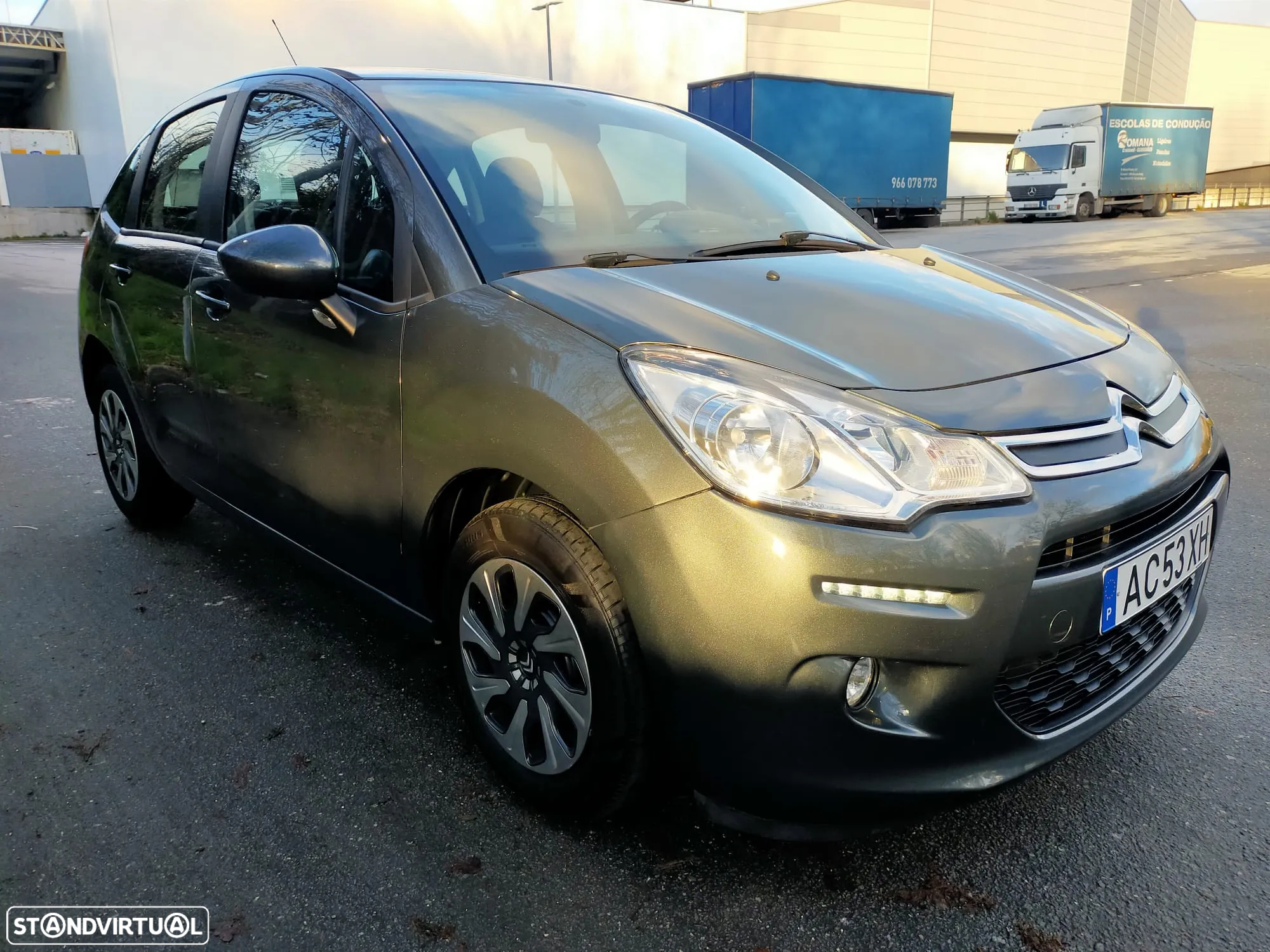 Citroën C3 1.2 PureTech Attraction - 3