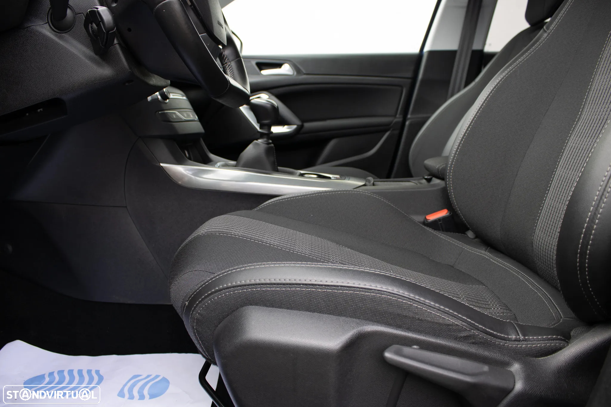 Peugeot 308 SW 1.2 PureTech Allure Pack - 13
