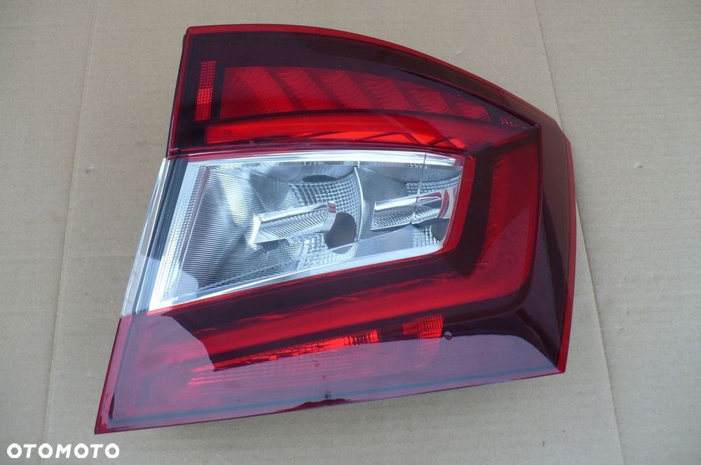 SKODA FABIA III 6V9 KOMBI LED - LAMPA TYŁ PRAWA