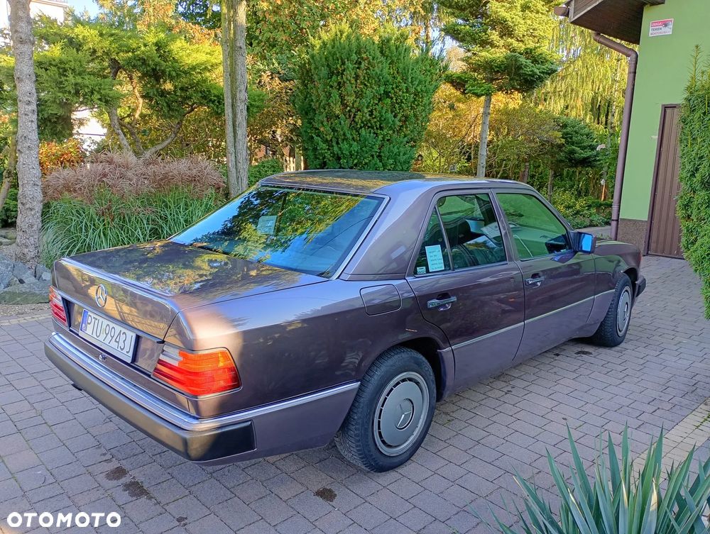 Mercedes-Benz W124 (1984-1993) - 8