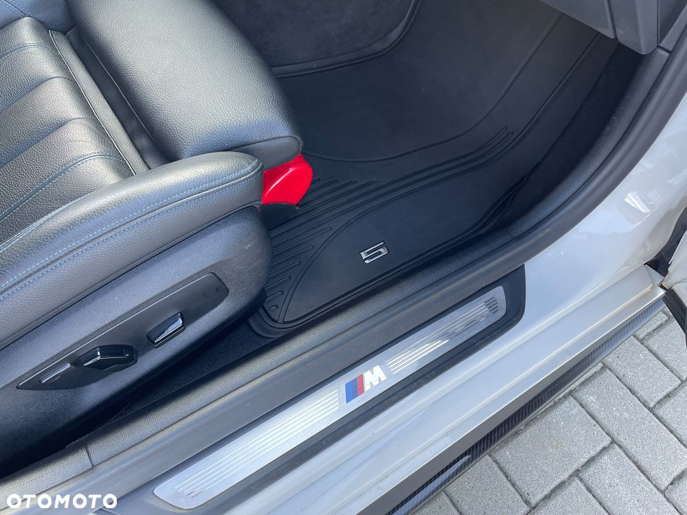 BMW Seria 5 540i xDrive mHEV M Sport sport - 39