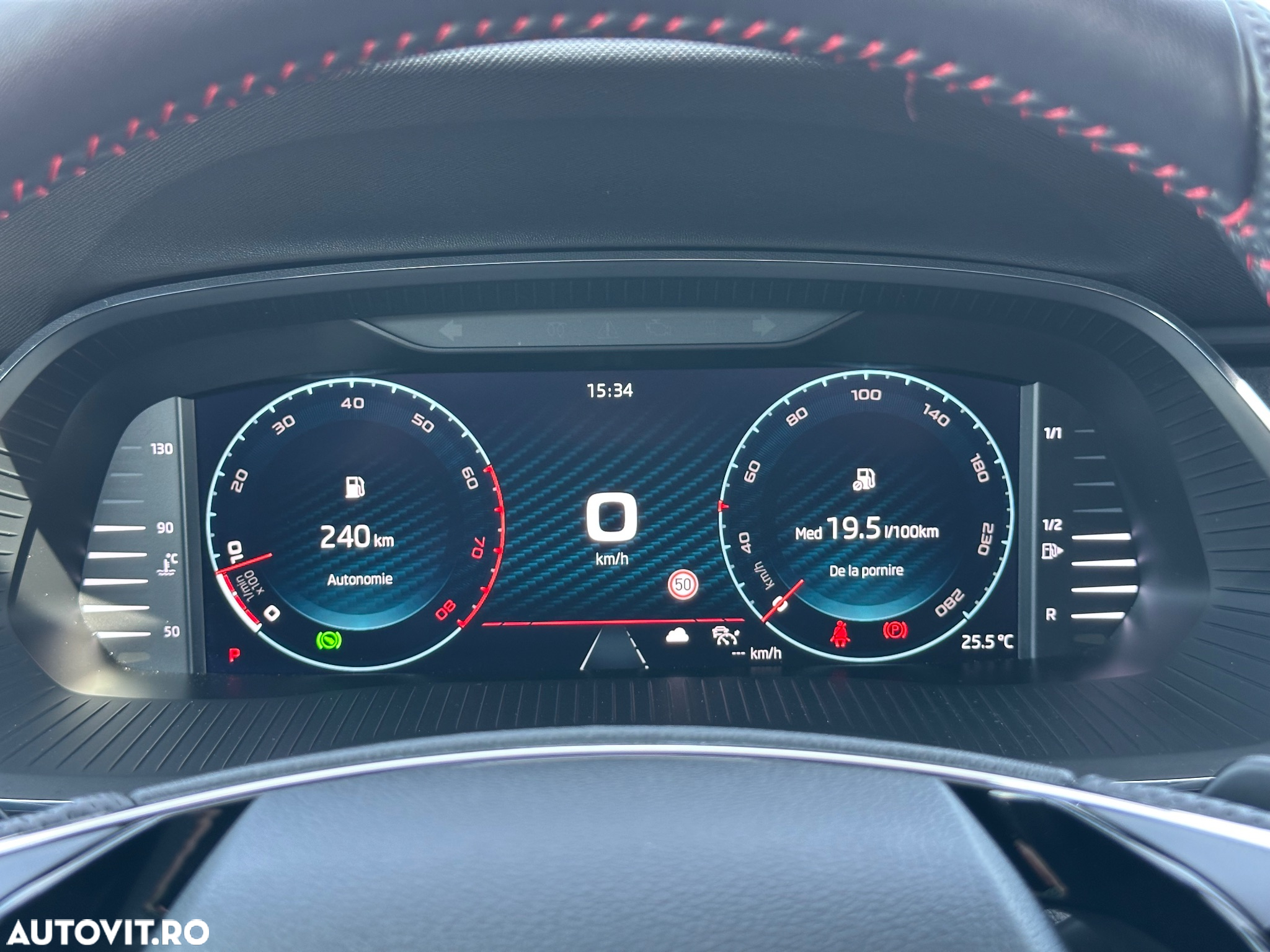 Skoda Octavia 2.0 TSI DSG RS - 23