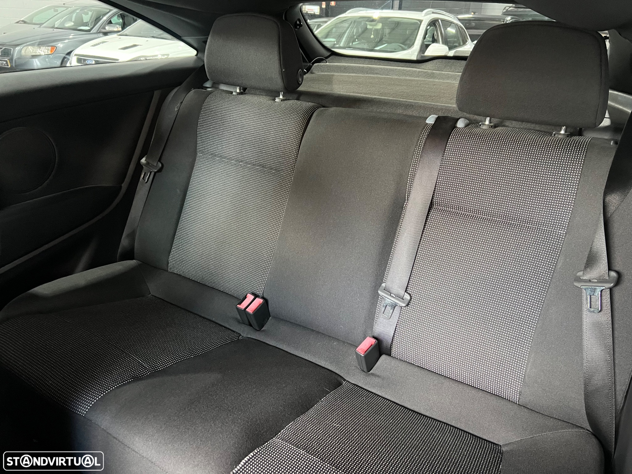 Opel Astra GTC 1.3 CDTi - 12