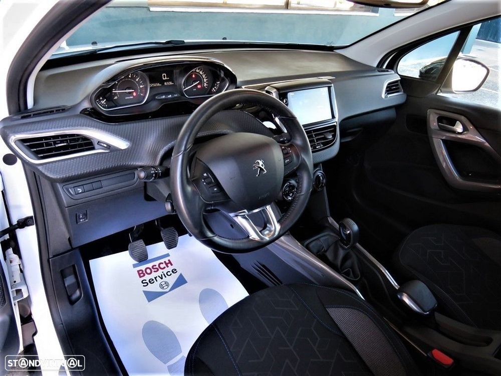 Peugeot 2008 1.6 BlueHDi Style - 7