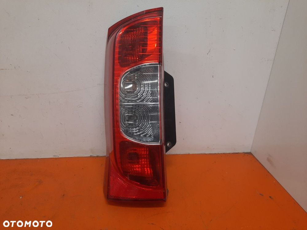 FIAT FIORINO III 07-24 LAMPA LEWY TYŁ LEWA ZEWNĘTRZNA TYLNA 13201F