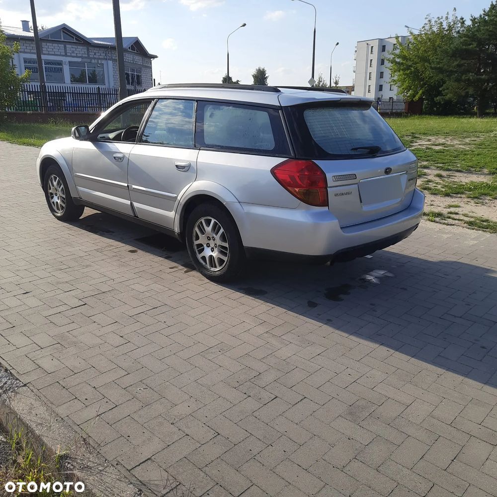 Subaru Legacy 2.5i MT - 6