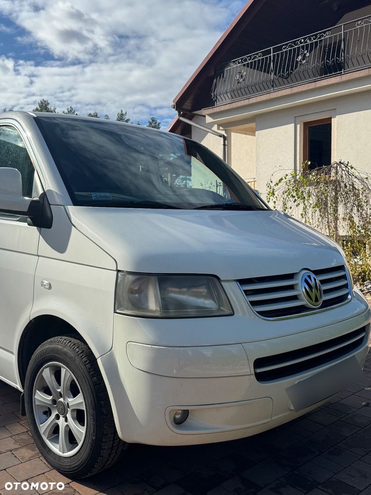 Volkswagen Caravelle - 3