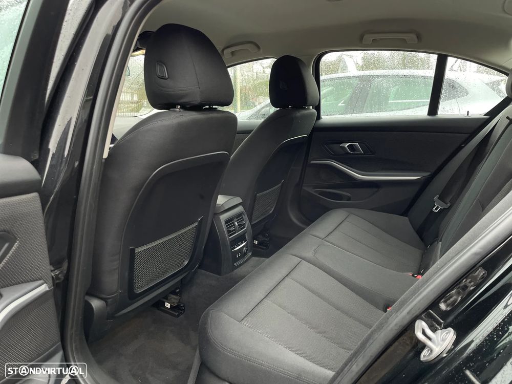 BMW 330 e Corporate Edition Auto - 14