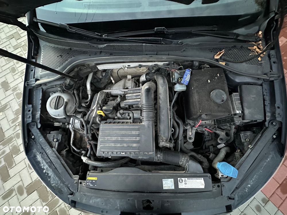 Volkswagen Golf - 31