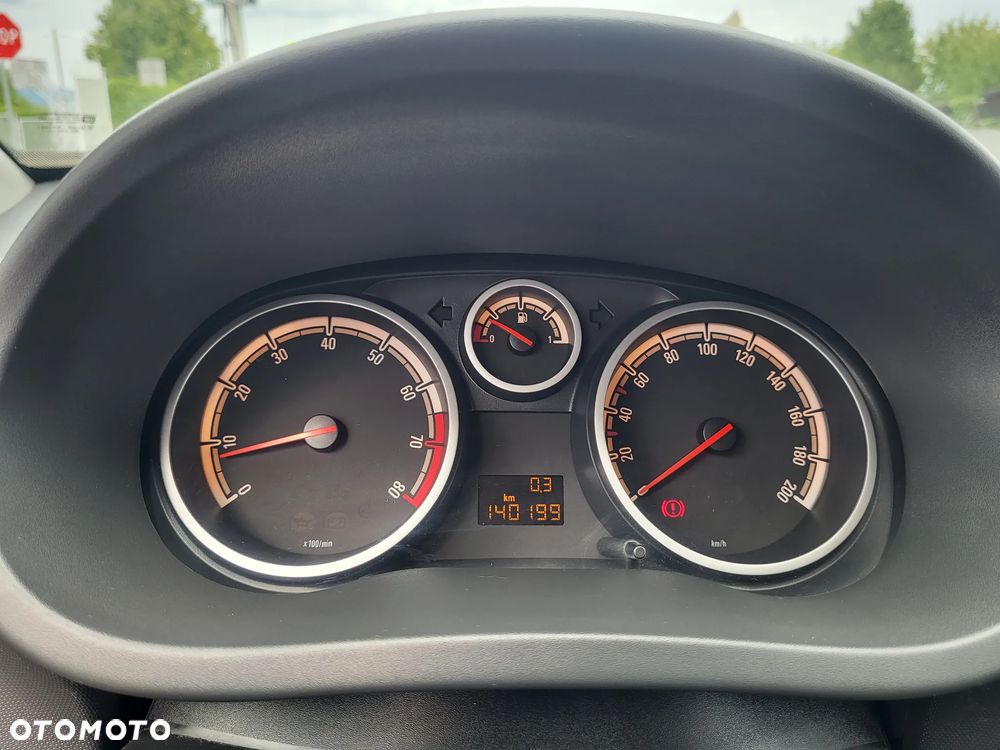 Opel Corsa - 12